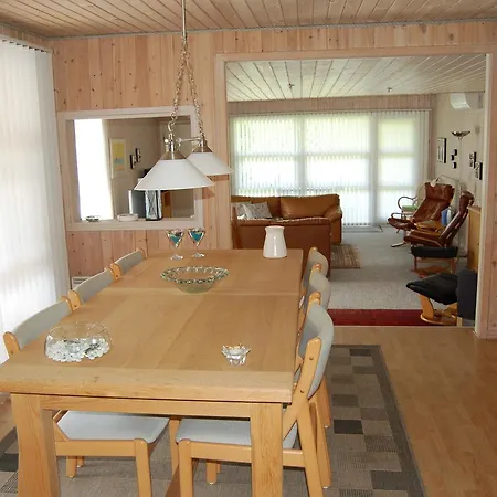 Holiday Nellemannsvej 098852 Holiday home *