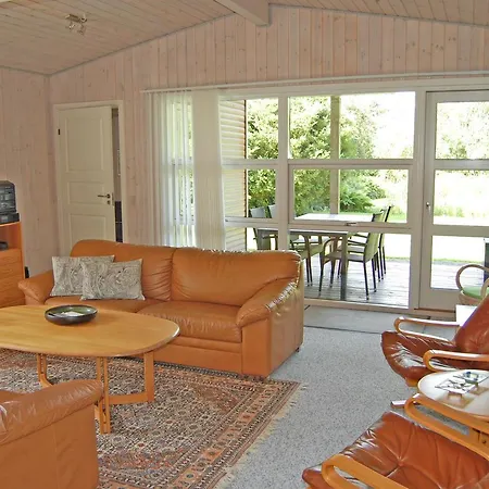 Holiday home Holiday Nellemannsvej 098852